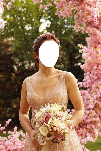 36 Beden ten rengi Renk Oleg Cassini NİŞAN ELBİSESİ 36 beden.
