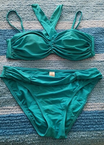 Bayan bikini