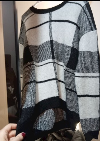 Kadın Gri Ekose Desenli Yün Kazak - Görsel 5