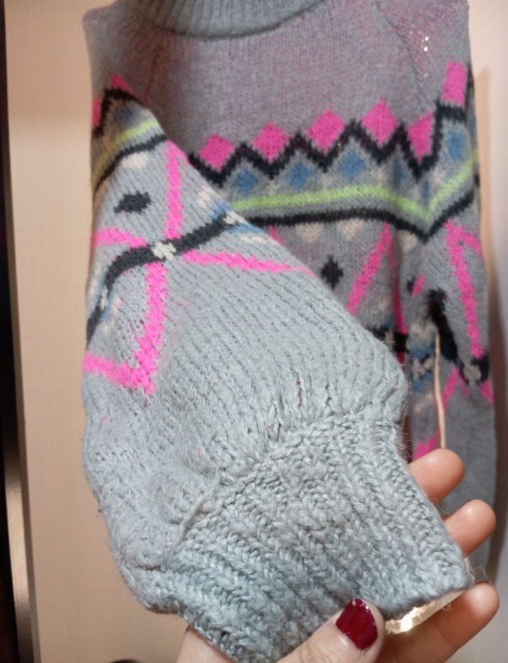 Zara triko kazak.13/14 yas yazıyor ama s/M bedene uygun. - Görsel 2