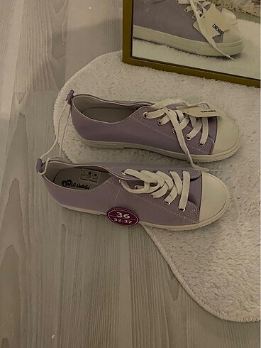 LC Waikiki Lcw etiketli günlük ayakkabı