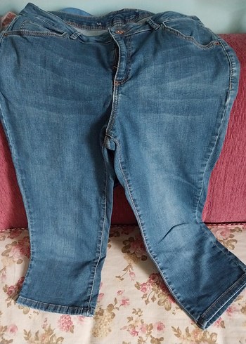 LC Waikiki Mavi Düğmeli Rahat Kesim Kadın Kot Pantolon