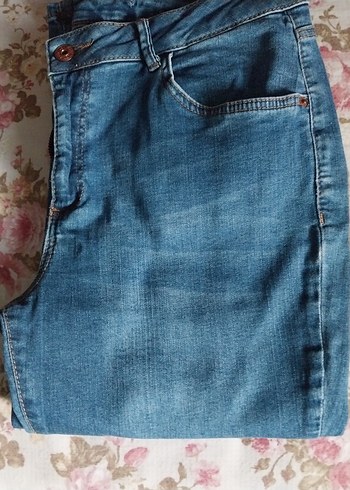 40 Beden mavi Renk Mavi Düğmeli Rahat Kesim Kadın Kot Pantolon