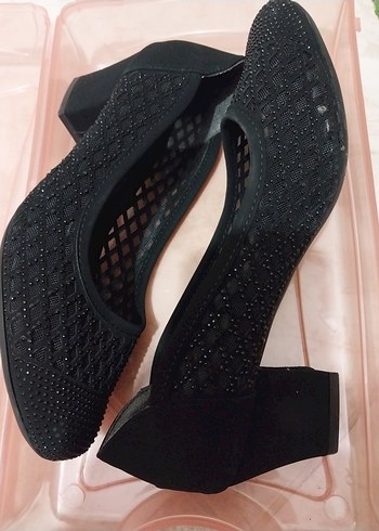 Siyah Dantel Detaylı Kadın Topuklu Ayakkabı - Görsel 6