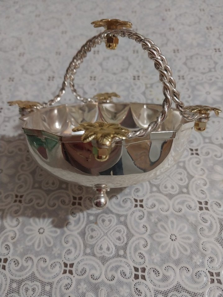 Altın Renkli Çiçek Desenli Kulplu dekoratif şekerlik - Görsel 5