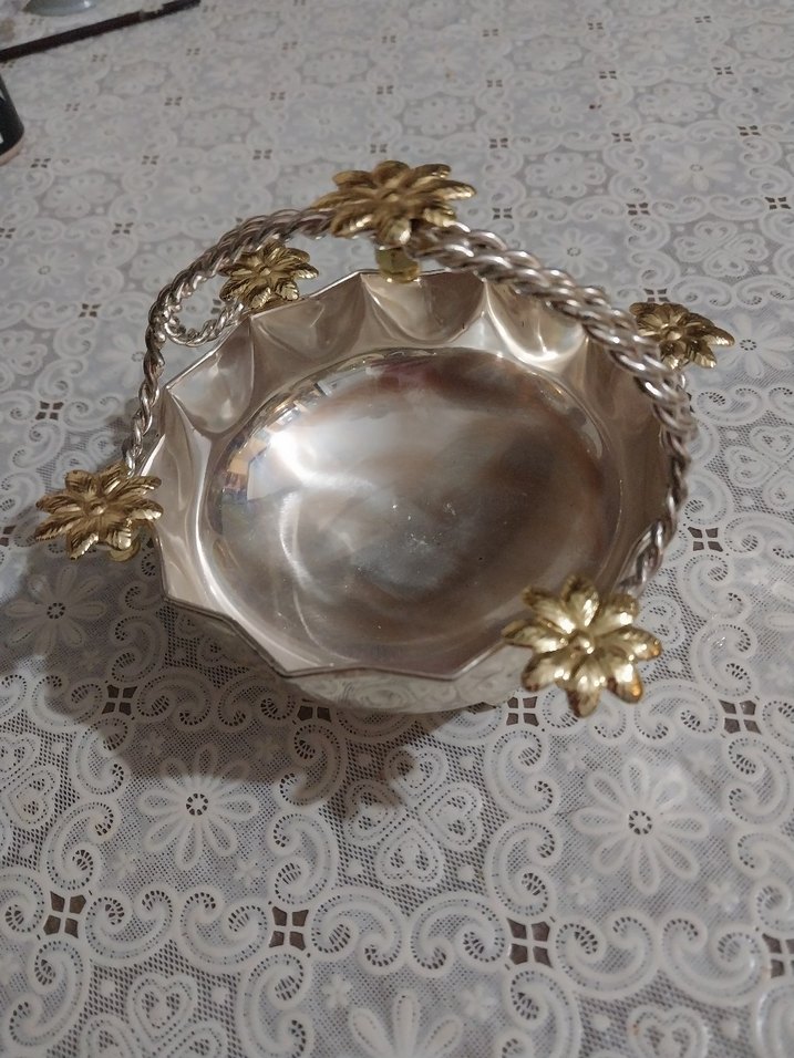 Altın Renkli Çiçek Desenli Kulplu dekoratif şekerlik - Görsel 3