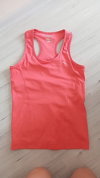 Mercan rengi spor tişört 