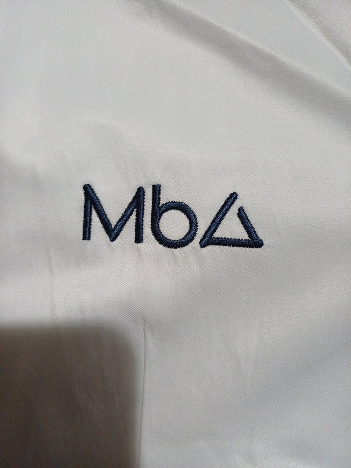 Düğmeli Beyaz Pamuklu  Gömlek - Görsel 5