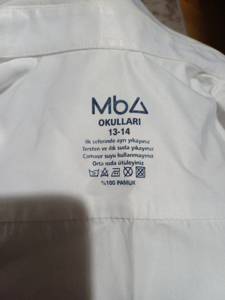 Düğmeli Beyaz Pamuklu  Gömlek - Görsel 3