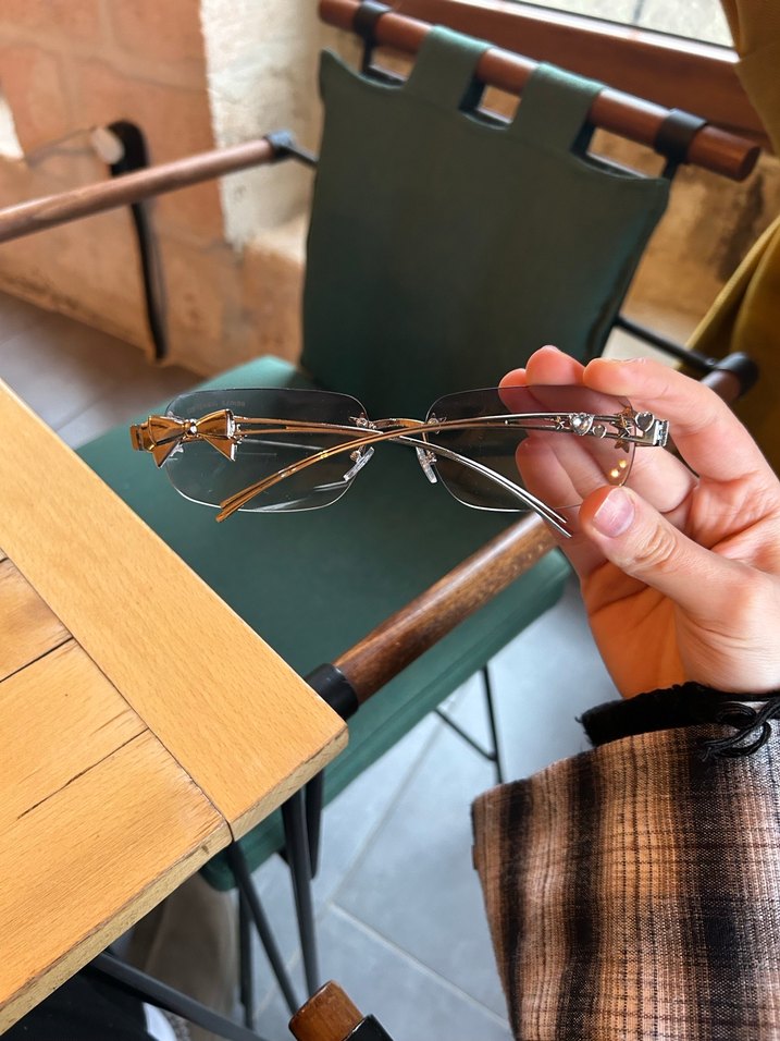 Gentle Monster gözlük - Görsel 3