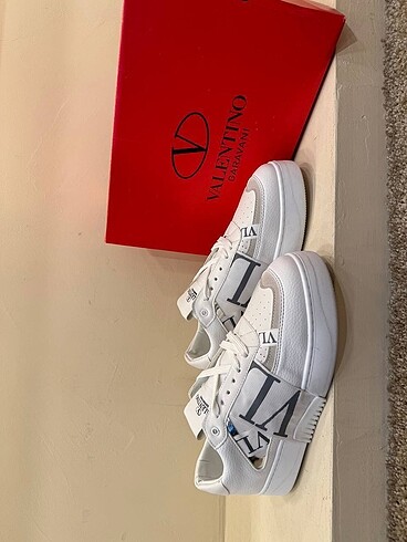 Valentino garavani shoes