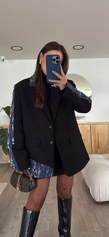 Zara garnili yırtık detaylı blazer ceket