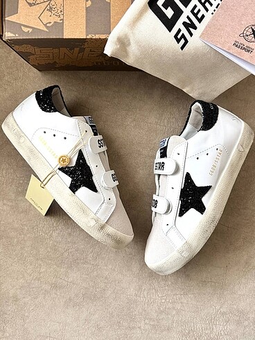 Golden Goose Deluxe Golden goose deluxe sneaker