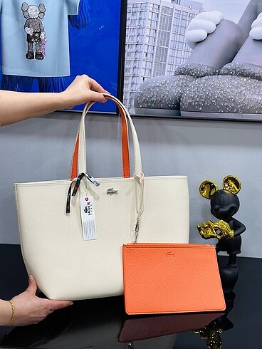 Beden ten rengi Renk Lacoste Çift taraflı kol çantası