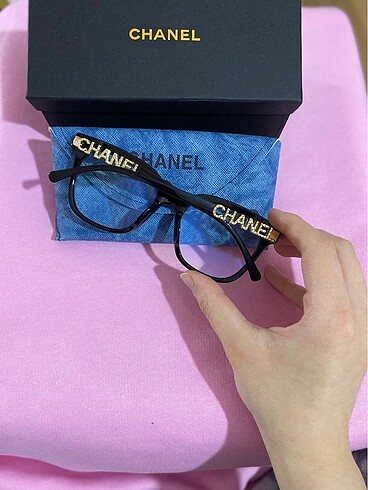 Chanel şeffaf cam gözlük