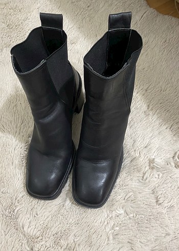 Zara Siyah Topuklu Bot - Görsel 4