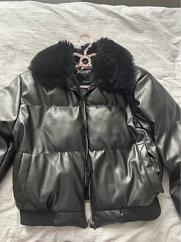 Siyah kürklü deri mont - Görsel 2