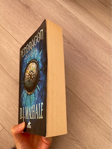 Beden Renk Pendragon | İkinci kitap