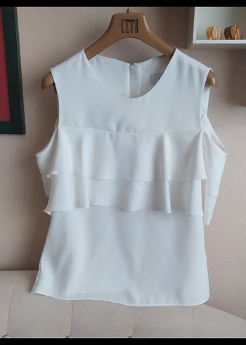 Beyaz Kolsuz Fırfırlı Kadın Bluz - Görsel 5