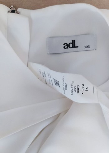 Beyaz Kolsuz Fırfırlı Kadın Bluz - Görsel 8