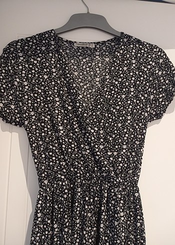 V Yaka Desenli Kadın elbisePiliseli, Siyah - Görsel 4