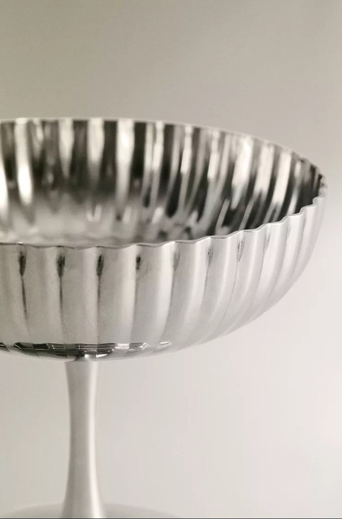 Dalgalı metal kadeh - Görsel 3