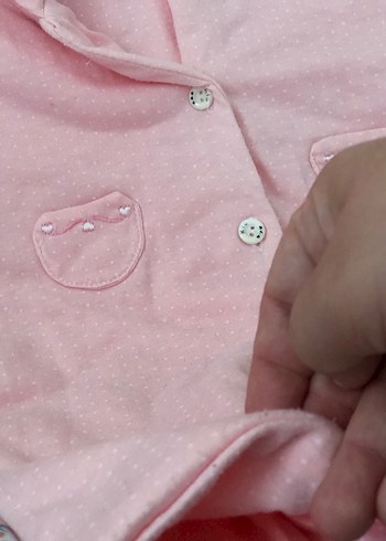 Pembe Düğmeli Bebek Kız Tulumu - Görsel 3