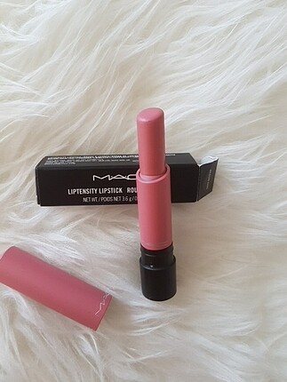 Mac liptensity medium rare ruj 