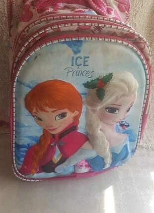Frozen Anna&Elsa figürlü okul çantası 