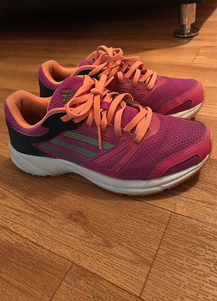 36 Beden mor Renk Orijinal Adidas spor ayakkabı