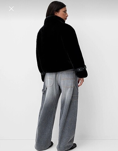 xs Beden Bershka siyah kürk