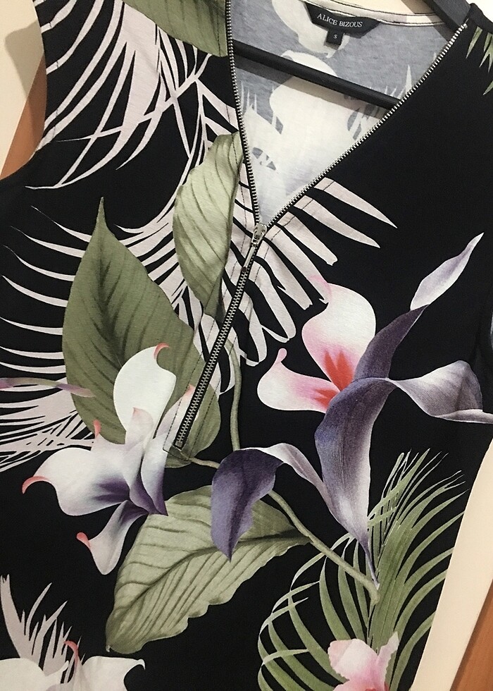 Desenli şık kısa elbise - Görsel 4