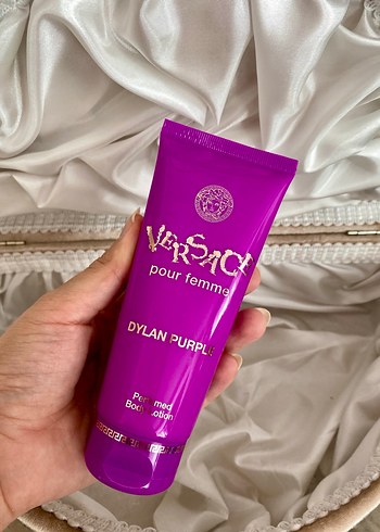 VERSACE DYLAN PURPLE BODY LOTION 200 ML