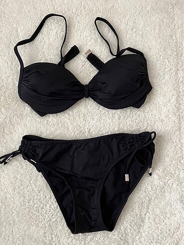 Ayyıldız bikini