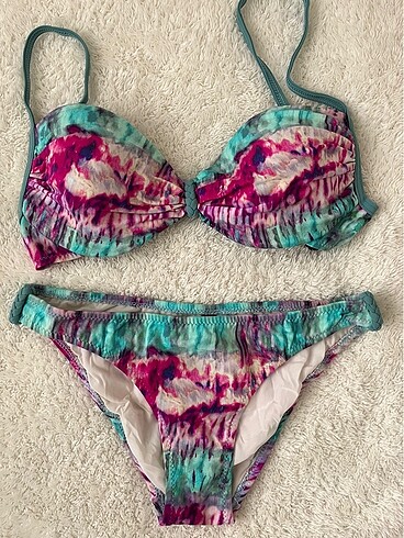 Ayyıldız bikini