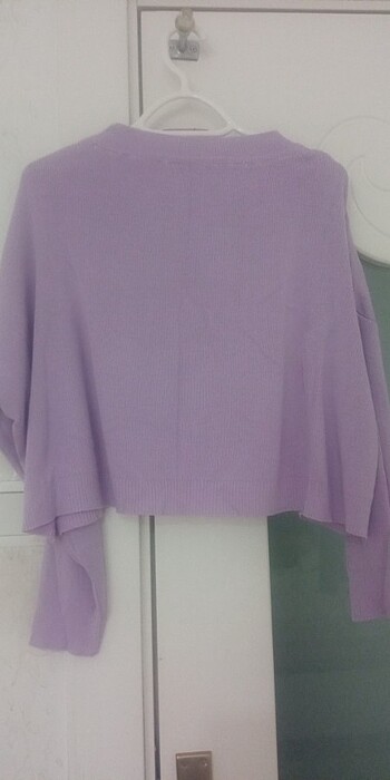 Lila crop