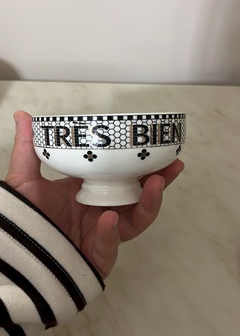 Koyu Desenli Beyaz Ayaklı Kase - Görsel 2