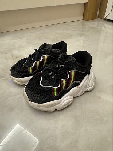 Adidas Ozweego
