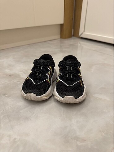 20 Beden Adidas Ozweego