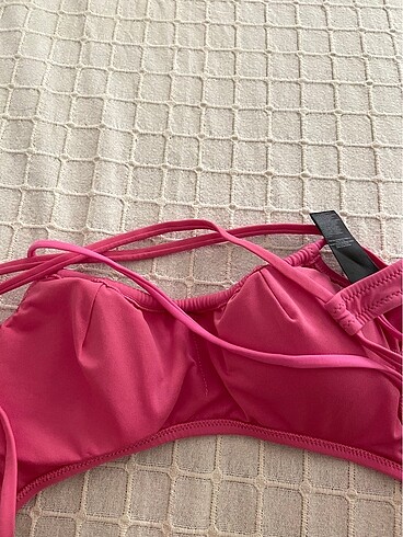 s Beden Trendyolmilla pembe bikini üstü