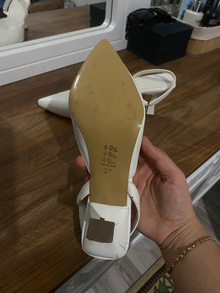 Beyaz Stiletto Topuklu Kadın Abiye Ayakkabı - Görsel 3