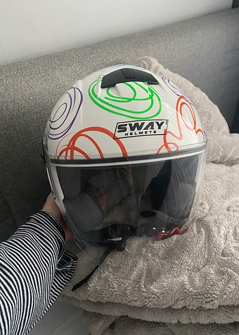 Renkli Baskılı SWAY Seramik Motosiklet Kaskı - Görsel 2