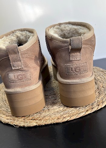 Orijinal UGG 39 numara - Görsel 3