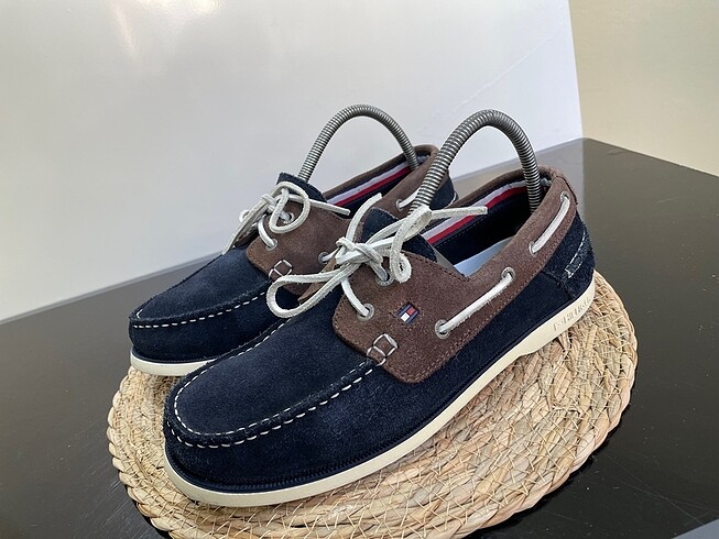 Orginal TOMMY HİLFİGER 42 numara