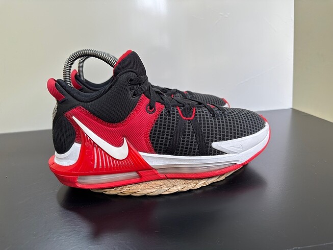 45 Beden Orginal NİKE LEBRON 45 numara