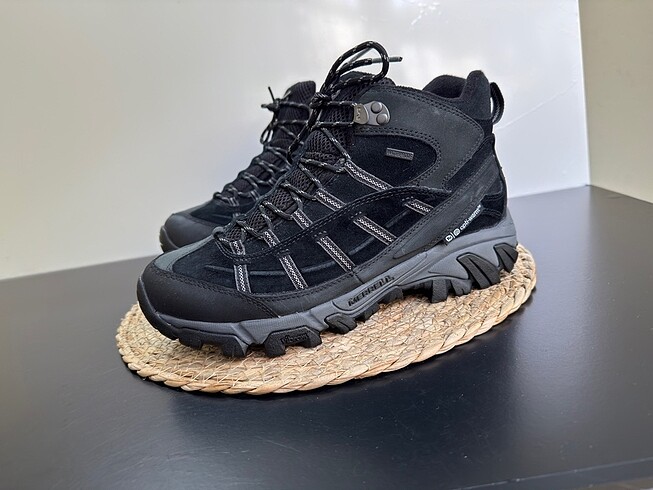 41 Beden siyah Renk Orginal MERRELL GORATEX 41 numara