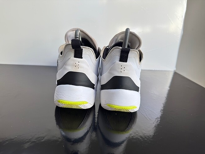 45 Beden beyaz Renk Orginal NİKE JORDAN 47 numara
