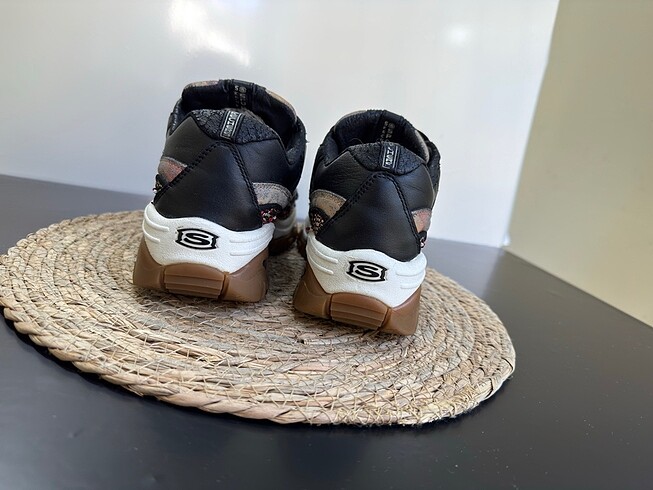 37 Beden Orijinal SKECHERS 37 numara
