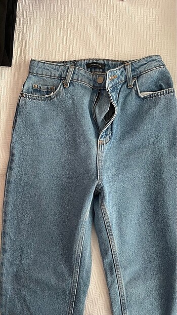 Mom Jean