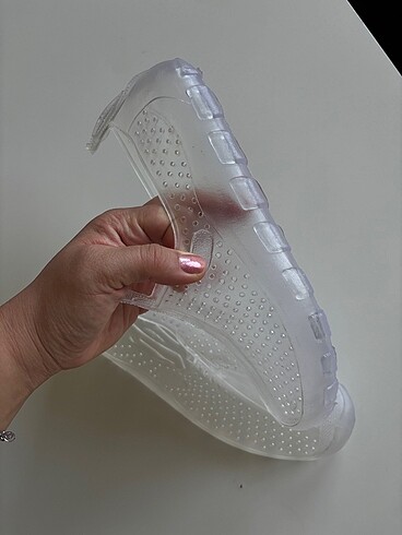 Şeffaf ayakkabı - Görsel 7